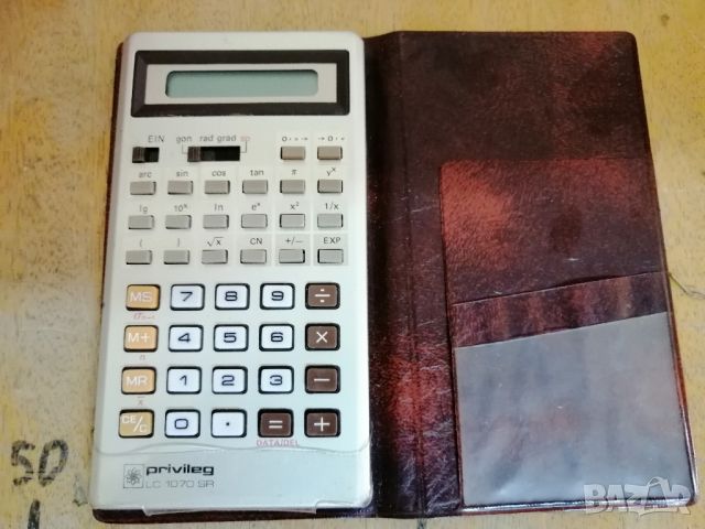 Ретро калкулатор Privileg LC 1070 SR, снимка 2 - Антикварни и старинни предмети - 46331584