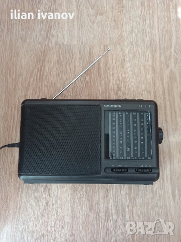 радио GRUNDIG