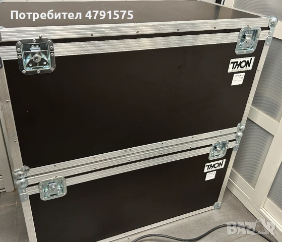flight case / твърд кейс, куфар за транспорт