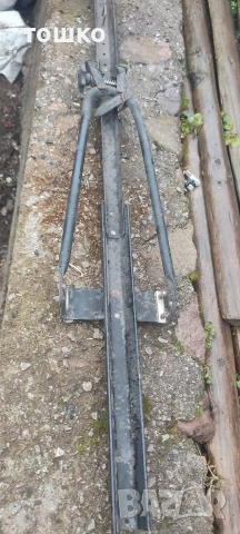 Багажник за превоз на велосипед.