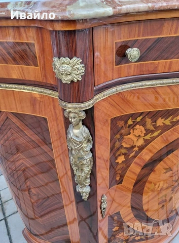 Италиански бароков шкаф , снимка 2 - Шкафове - 53854282