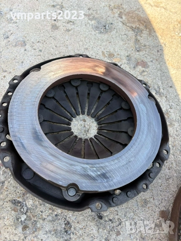 Демпферен маховик и комплект съединител 1.6TDI 105кс VW Audi Seat Skoda - CAYC/CAY, снимка 6 - Части - 53863171