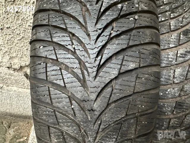 Goodyear UltraGrip 205/55/16 , снимка 5 - Гуми и джанти - 48308762