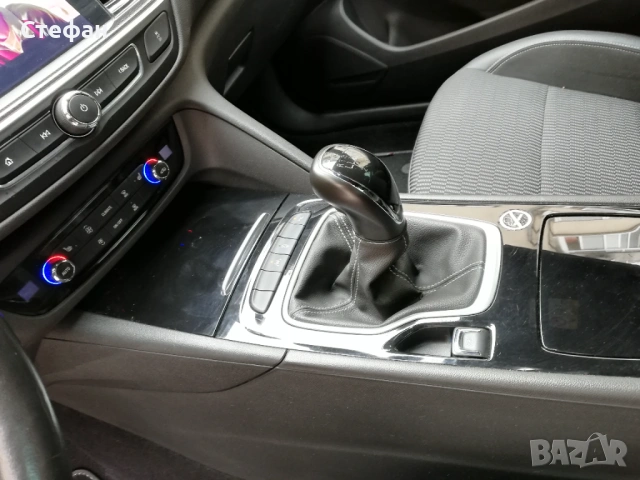 Opel Insignia 2021, снимка 12 - Автомобили и джипове - 53767709