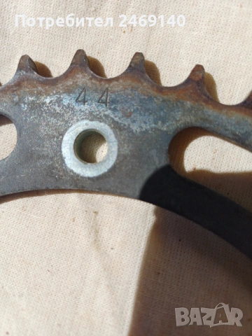 Венец (зъбак)за Ямаха ТТР250, снимка 2 - Мотоциклети и мототехника - 54114283