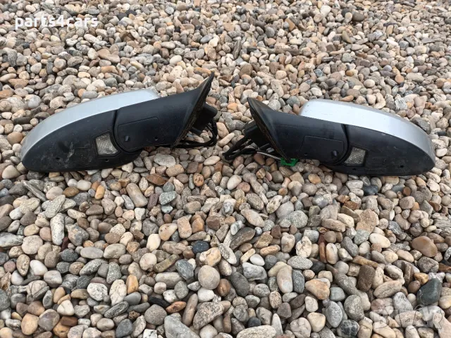 ляво и дясно огледало за волво с60 в70 03 - 07 VOLVO S60 v70, снимка 3 - Части - 47840420