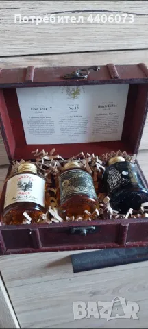 Продавам колекционерски комплект неотварян