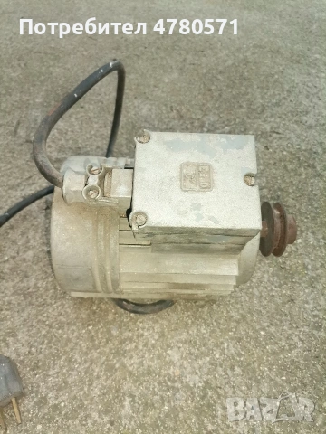 Ел двигател