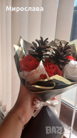 Коледен букет, снимка 3 - Коледни подаръци - 52349782