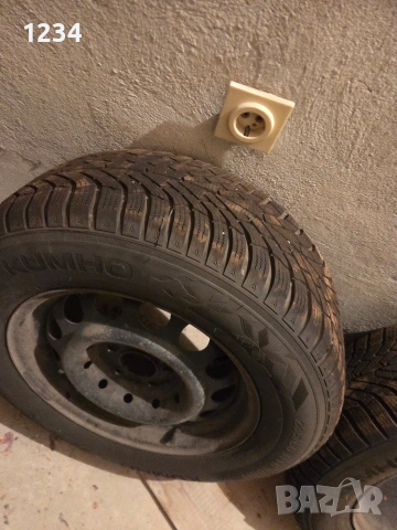 Железни джанти 16ки за Mercedes с хубави зимни гуми