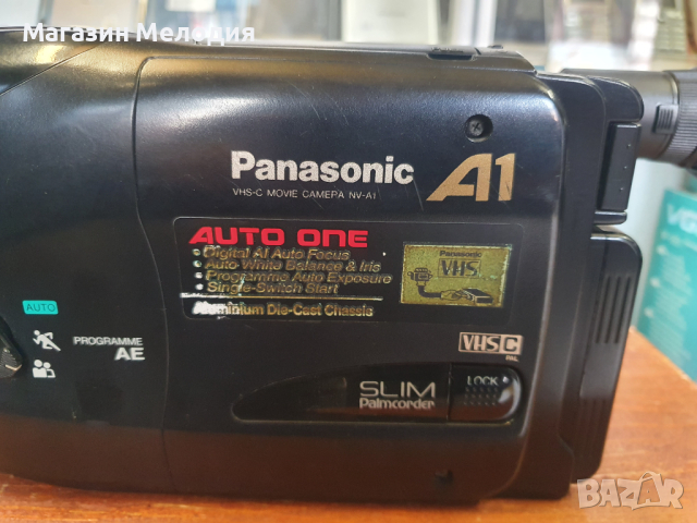 Видеокамера Panasonic NV-A1EN Пълен комплект. Със всички принадлежности които са снимани., снимка 6 - Камери - 44972921
