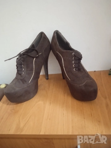 2 чифта дамски обувки, номер 38-39,цена 10лв общо , снимка 5 - Дамски елегантни обувки - 53048152