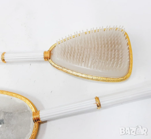 Ретро комплект за тоалетка, огледало и четка, снимка 4 - Антикварни и старинни предмети - 43689107