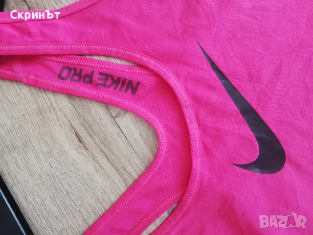 Nike PRO M, Отлично състояние! , снимка 2 - Потници - 50563290