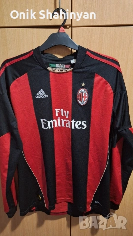 Екип на AC Milan 09/10 Домакински