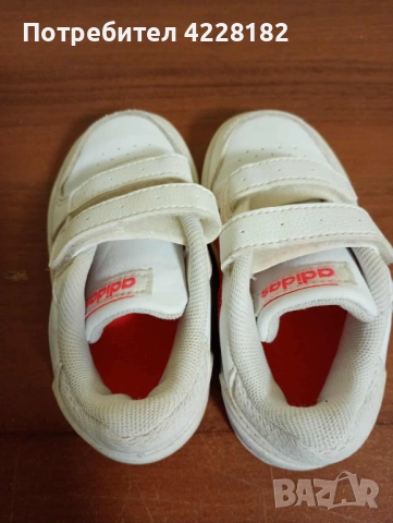 Детски обувка Adidas, снимка 4 - Детски обувки - 53309803