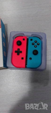 Безжични контролери (геймпадове) тип Joy-Con за Nintendo Switch, червен и син, чисто нови, снимка 2 - Аксесоари - 53232259