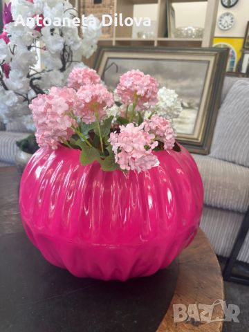 Розова метална кръгла ваза, снимка 2 - Вази - 46073314