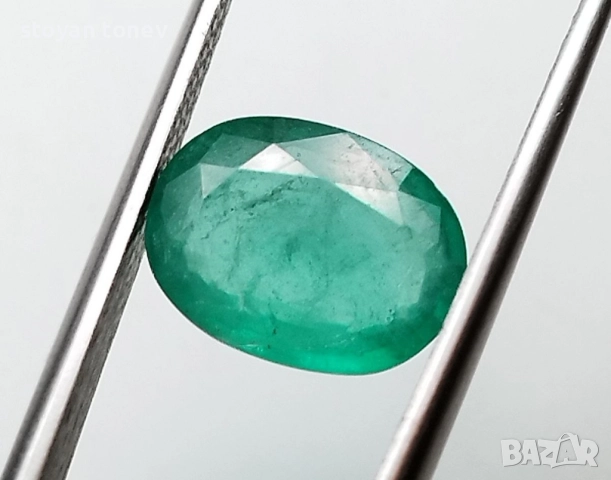 Колумбийски изумруд с красив зелен цвят 1.46кт.! Сертифициран! Нов!, снимка 10 - Други - 52150743