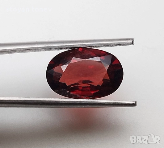 Естествен шпинел в топ вивид червено 1.70кт.! Нов!, снимка 9 - Други - 52646190