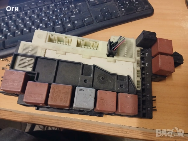 Бушониера за Рено Клио P8200031556