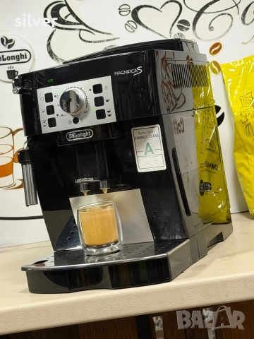 Кафемашина кафе автомат delonghi magnifica S с гаранция
