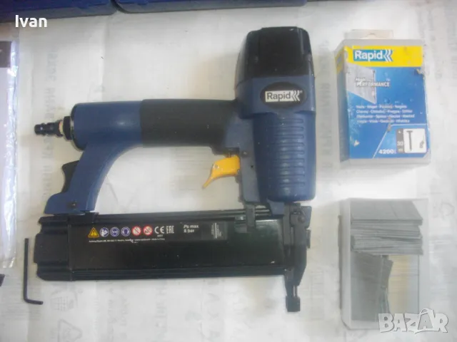 ШВЕДСКИ ПРОФИ ОРИГИНАЛЕН ПНЕВМАТИЧЕН ТАКЕР ЗА ПИРОНИ 15-50мм RAPID PB131 ПЪЛЕН КОМПЛЕКТ ПОЧТИ НОВ, снимка 8 - Други инструменти - 50350438