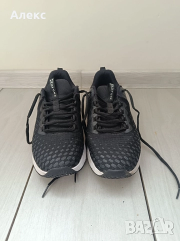 Under Armour Charged Engage 2 размер 45,5, снимка 3 - Маратонки - 52103895
