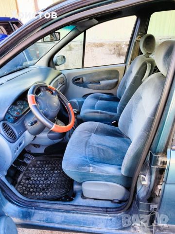 Renault Megan Scenic, снимка 8 - Автомобили и джипове - 45372093