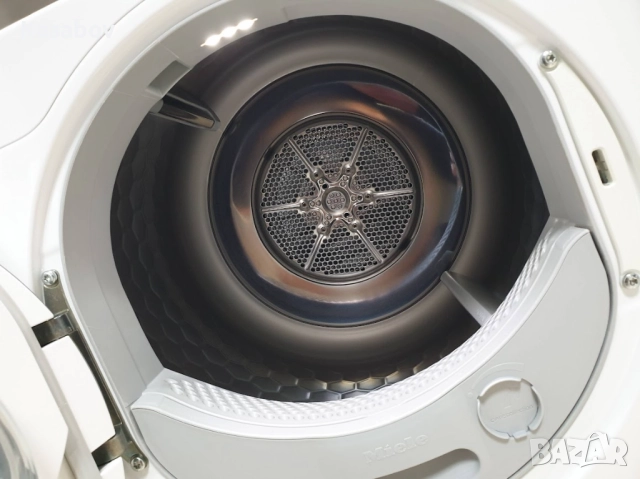 Miele Professional - Професионална Сушилня с термопомпа Миеле, снимка 7 - Сушилни - 51992056