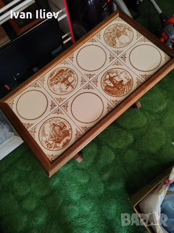 Старинна ретро масичка с колелца , снимка 2 - Антикварни и старинни предмети - 53405478