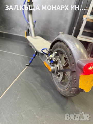 Електрическа тротинетка Xiaomi MI 3/+зарядно, снимка 8 - Xiaomi - 52015464