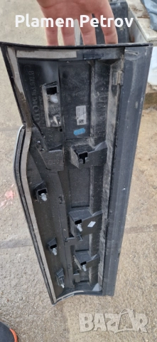 Лайсна audi Q7 задна дясна врата калник вежда, снимка 3 - Части - 50887741