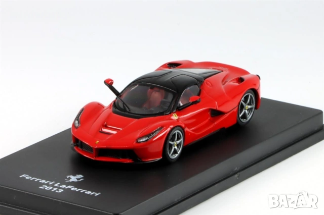 Ferrari LaFerrari 2013 - мащаб 1:64 на IXO/Altaya моделът е нов в PVC дисплей-кейс