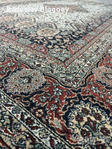 Сливенски килим от персийски тип - 330х233 см, снимка 2 - Килими - 54026110