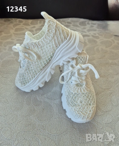 Дамски бели маратонки - нови, размер 36