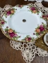 Чиния за красиво поднесени сладкиши от емблематичната серия Old Country Roses на английската марка , снимка 3