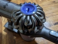 Добра и почистена Dyson V6 прахосмукачка с читава батерия и аксесоари, снимка 3