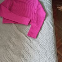 дамска къса блузка , снимка 1 - Блузи с дълъг ръкав и пуловери - 45306416