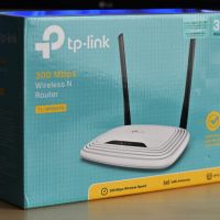 Рутер TP-Link TL-WR841N, 300Mbps, 2.4GHz, Wireless N, гаранция, снимка 1 - Рутери - 45636234