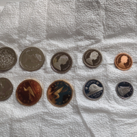 Лот монети 12 броя Канадски долари, центове непипани мат гланц перфектно състояние 42640, снимка 1 - Нумизматика и бонистика - 45020887