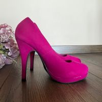 Секси цикламени обувки на ток, снимка 1 - Дамски обувки на ток - 45220694