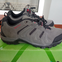 Чисто нови туристически обувки karrimor summit mens walking shoes, снимка 1 - Спортни обувки - 45033630