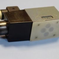 Хидравличен разпределител SUMITOMO SD4GS-AcB-02B-100-11 directional valve 100V, снимка 6 - Резервни части за машини - 45239648