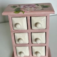 Handmade дървено шкафче с порцеланови чекмеджета, снимка 1 - Аксесоари за кухня - 45808429