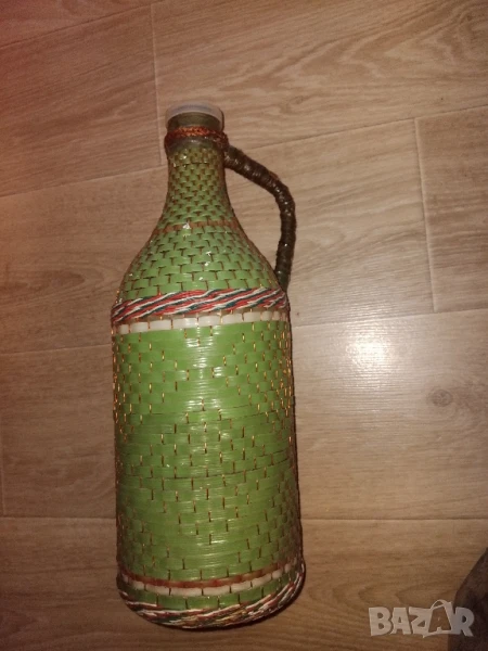 СТЪКЛЕНА ДАМАДЖАНА, снимка 1