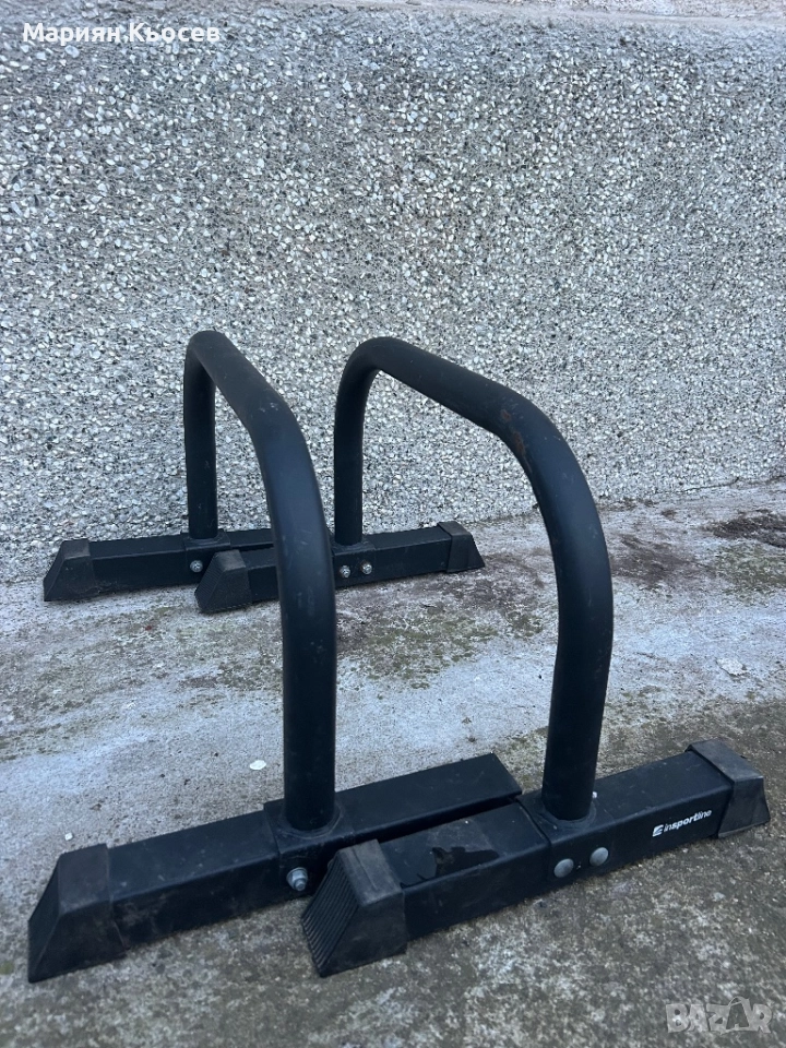 Успоредни стойки, снимка 1