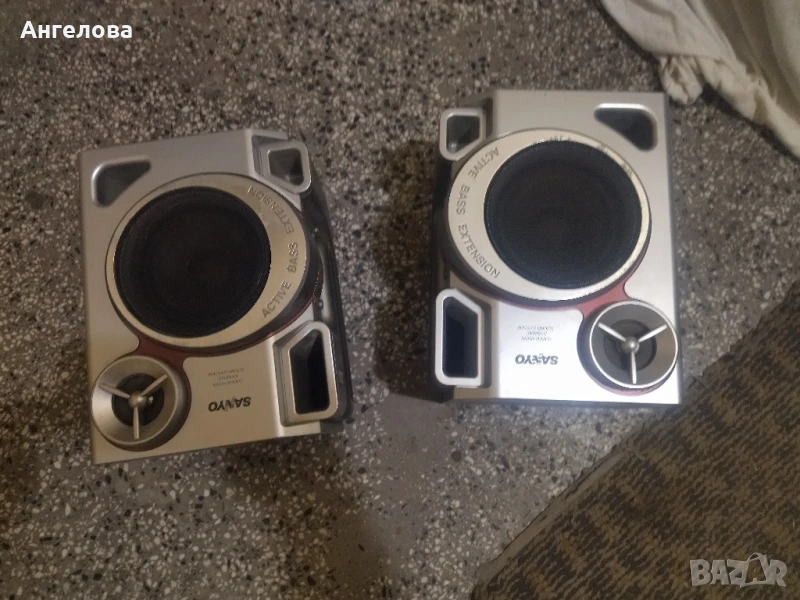 Колони, снимка 1