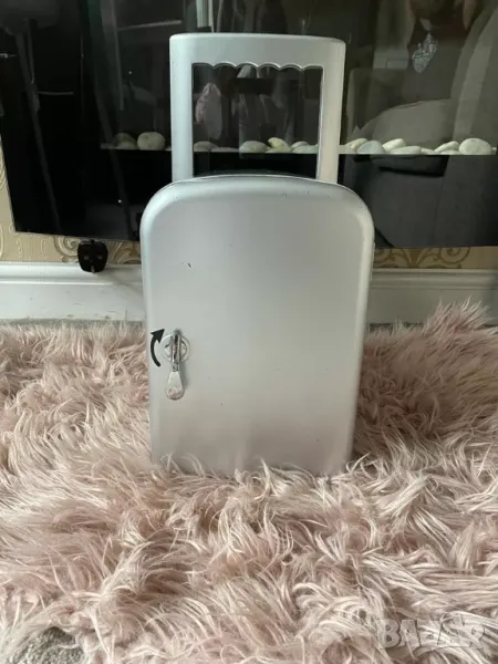 мини хладилник, преносим с охладител и нагревател 4L, снимка 1