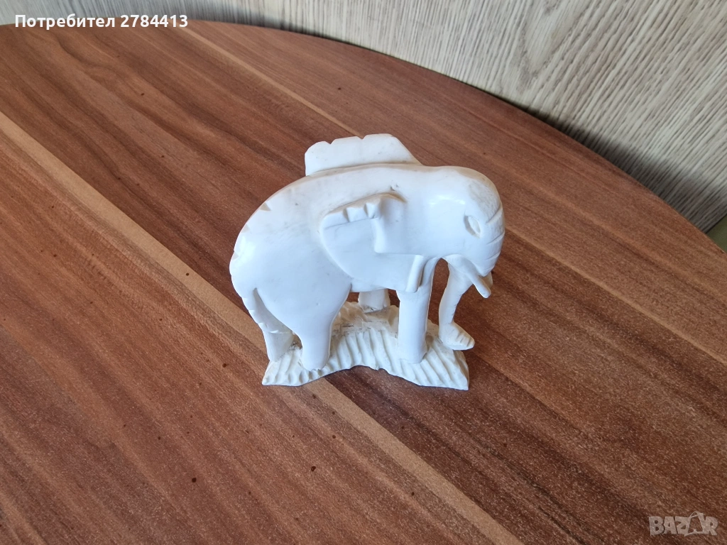 Статуетка от слонова кост 11/9/4 см., снимка 1